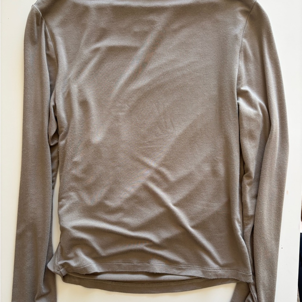 Dynamite Olive Asymmetrical Ruched Long Sleeve Top Size Small - Picture 4 of 5